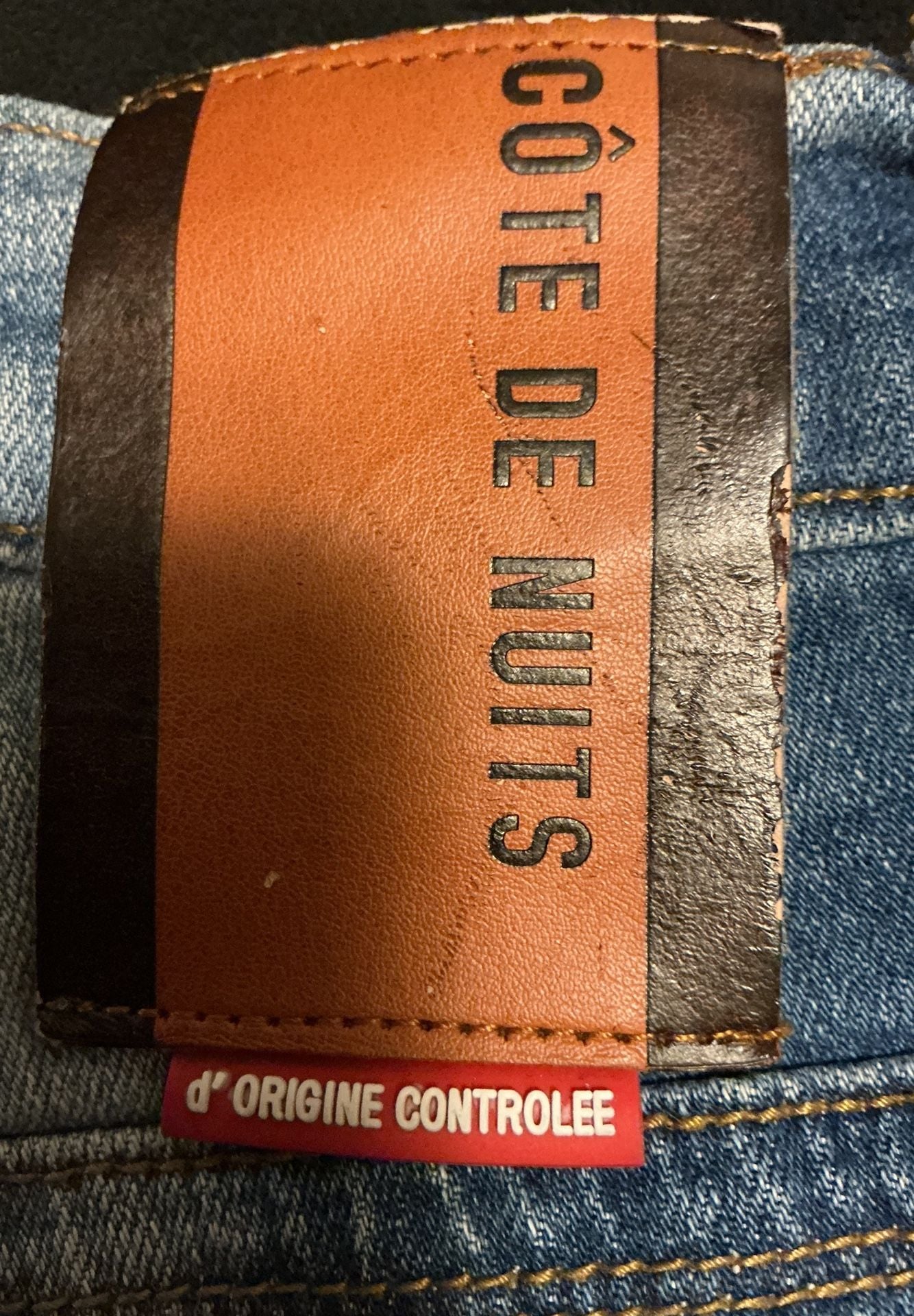 Côte de Nuits Guerre et Paix Distressed Denim Jeans 13
