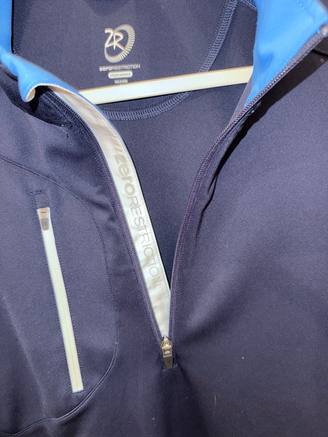 Zero Restriction Tour Series Size L Navy Blue Quarter Zip 4