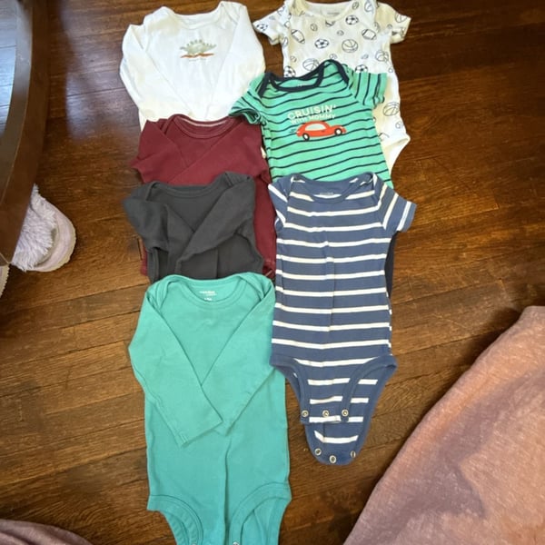 Simple Joys By Carters Bodysuit Lot Size 6-9M
