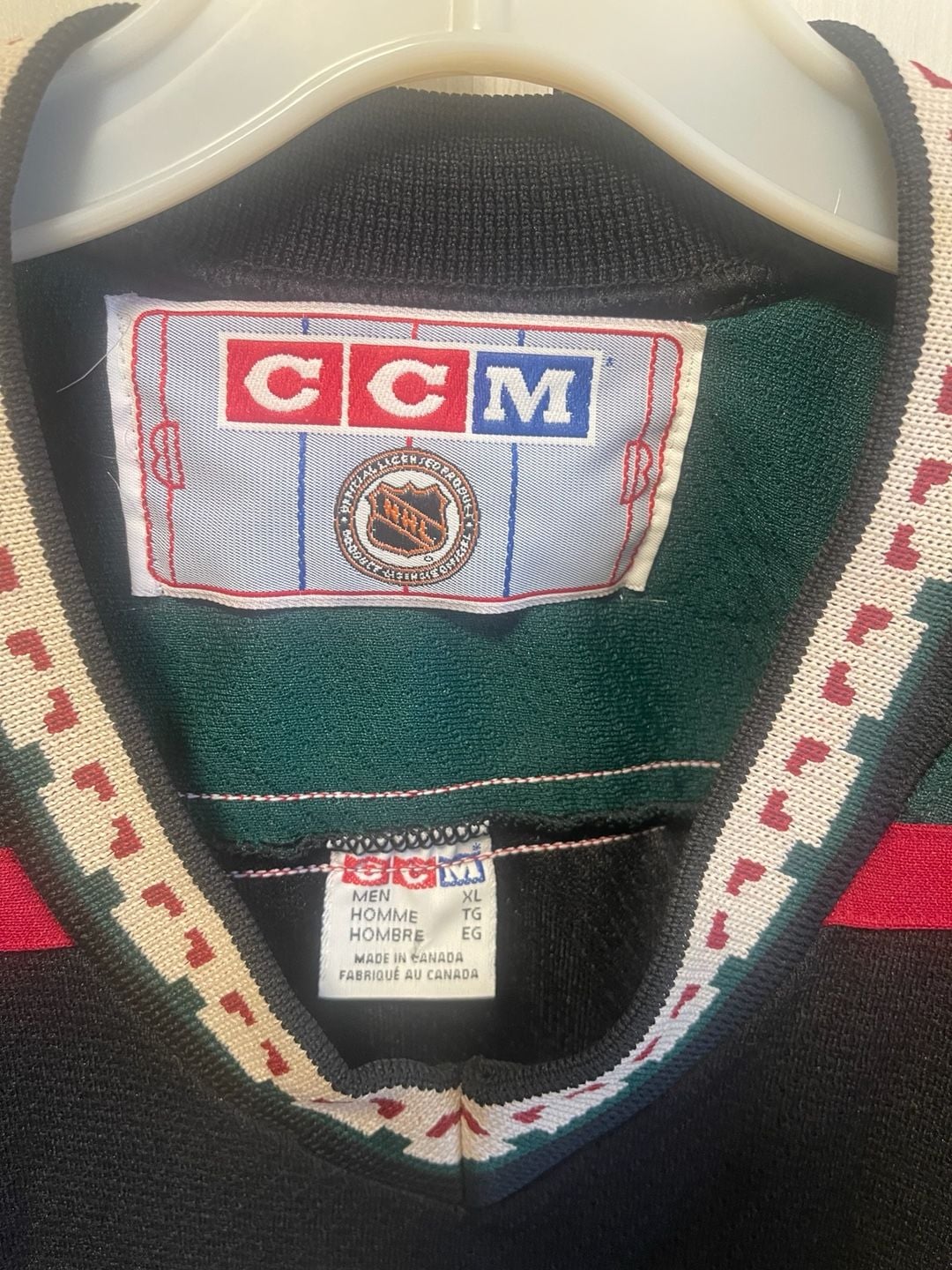 CCM Phoenix Coyotes NHL Kachina Hockey Jersey Size XL Black 3