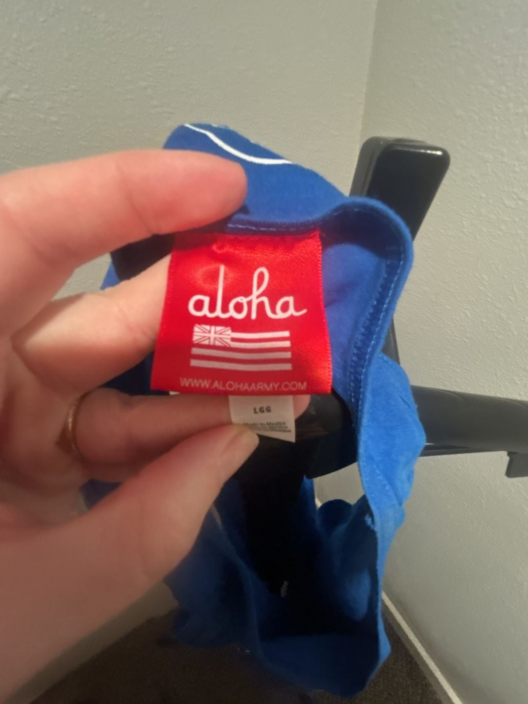 Aloha Army Tank Top Size Large Blue Script Logo Hawaiian Flag 5
