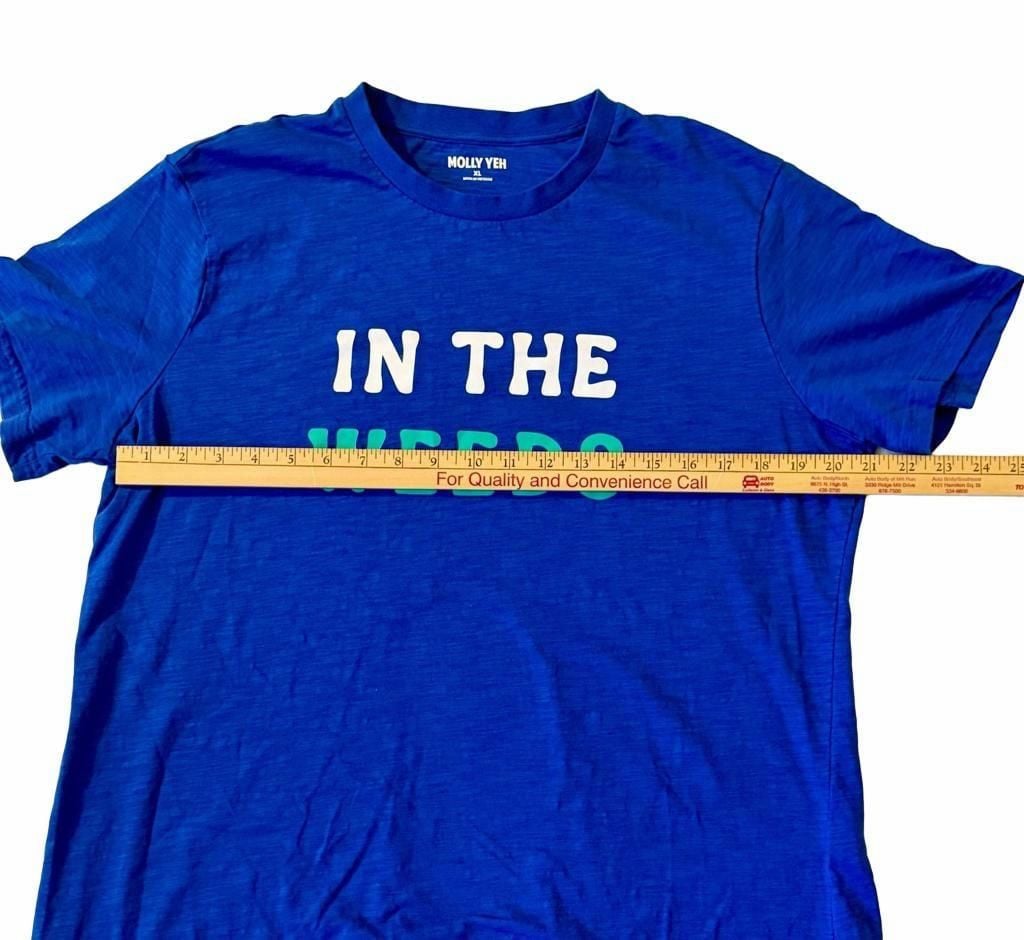 Molly Yeh In The Weeds Graphic T-Shirt Size XL Blue 4