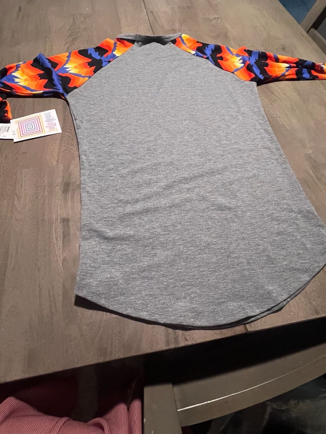 LuLaRoe Randy Shirt Size XXS Gray Multicolored Feather Sleeves Raglan Tee 3