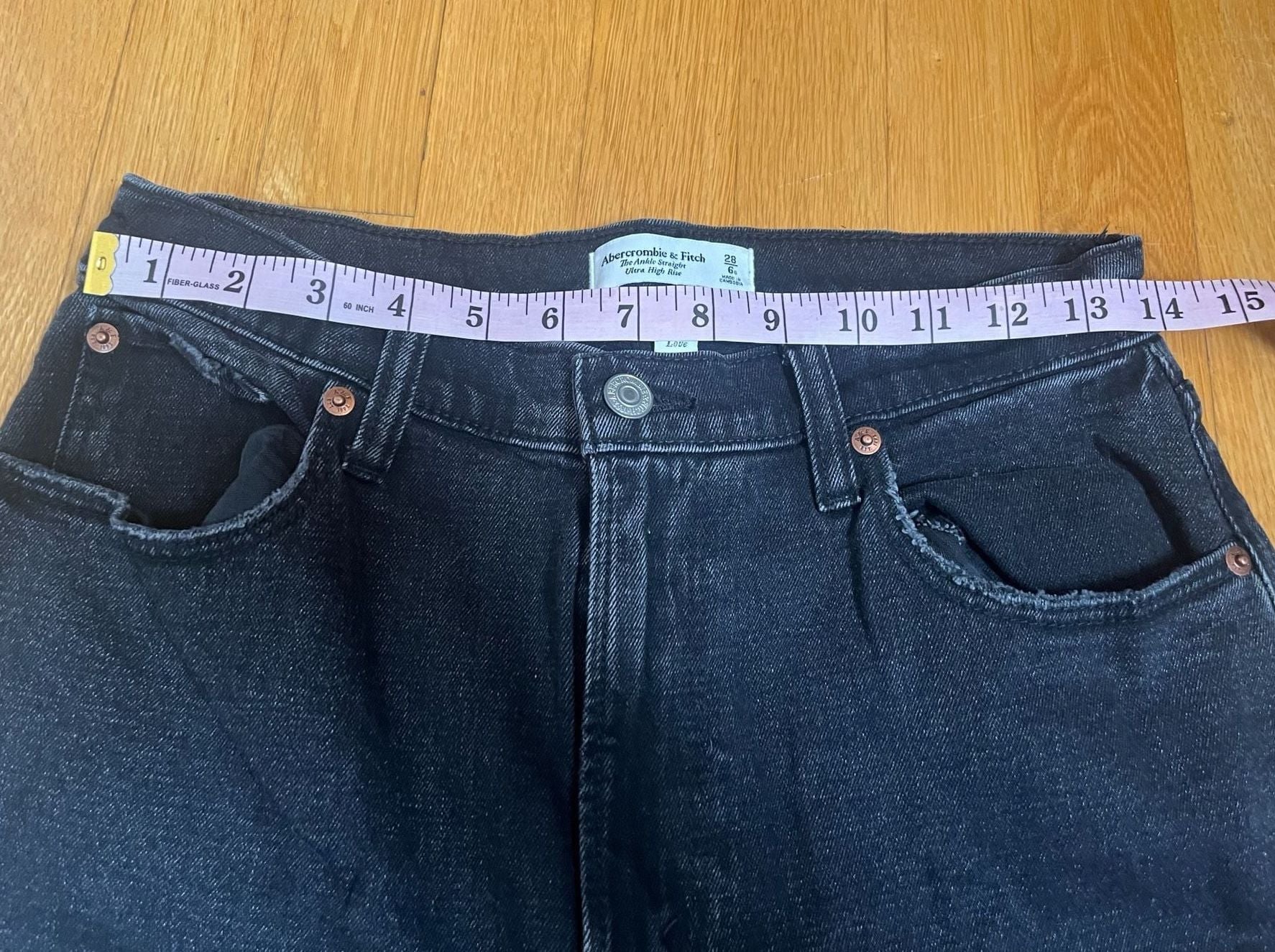 Abercrombie & Fitch Curve Love The Ankle Straight Ultra High Rise Size 28 6s 6