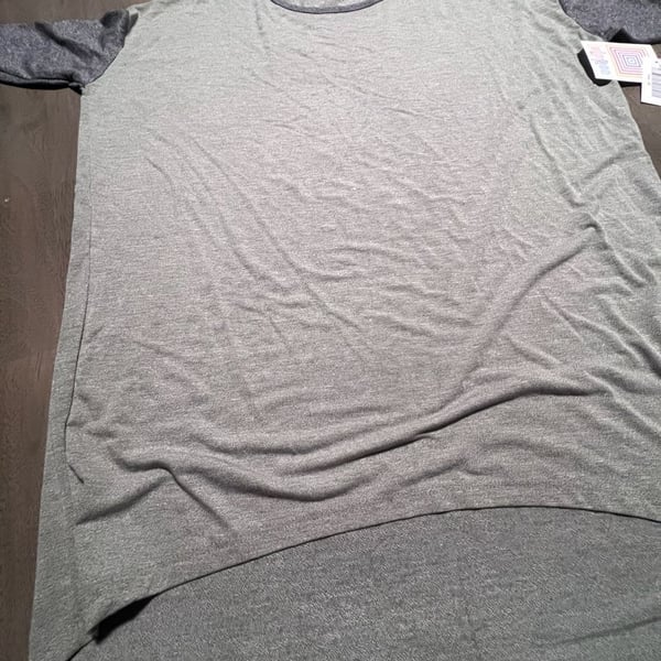 LuLaRoe Irma Tunic Size XS Gray Heather Short Sleeve High Low Hem