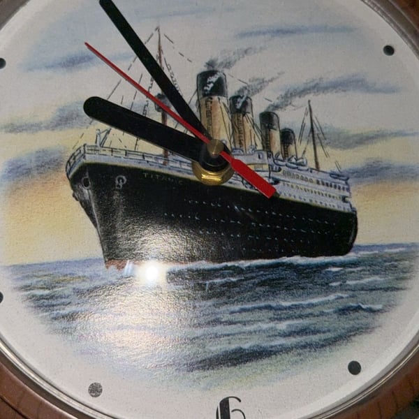 MSR Titanic Ship Steering Wheel Plastic Wall Clock