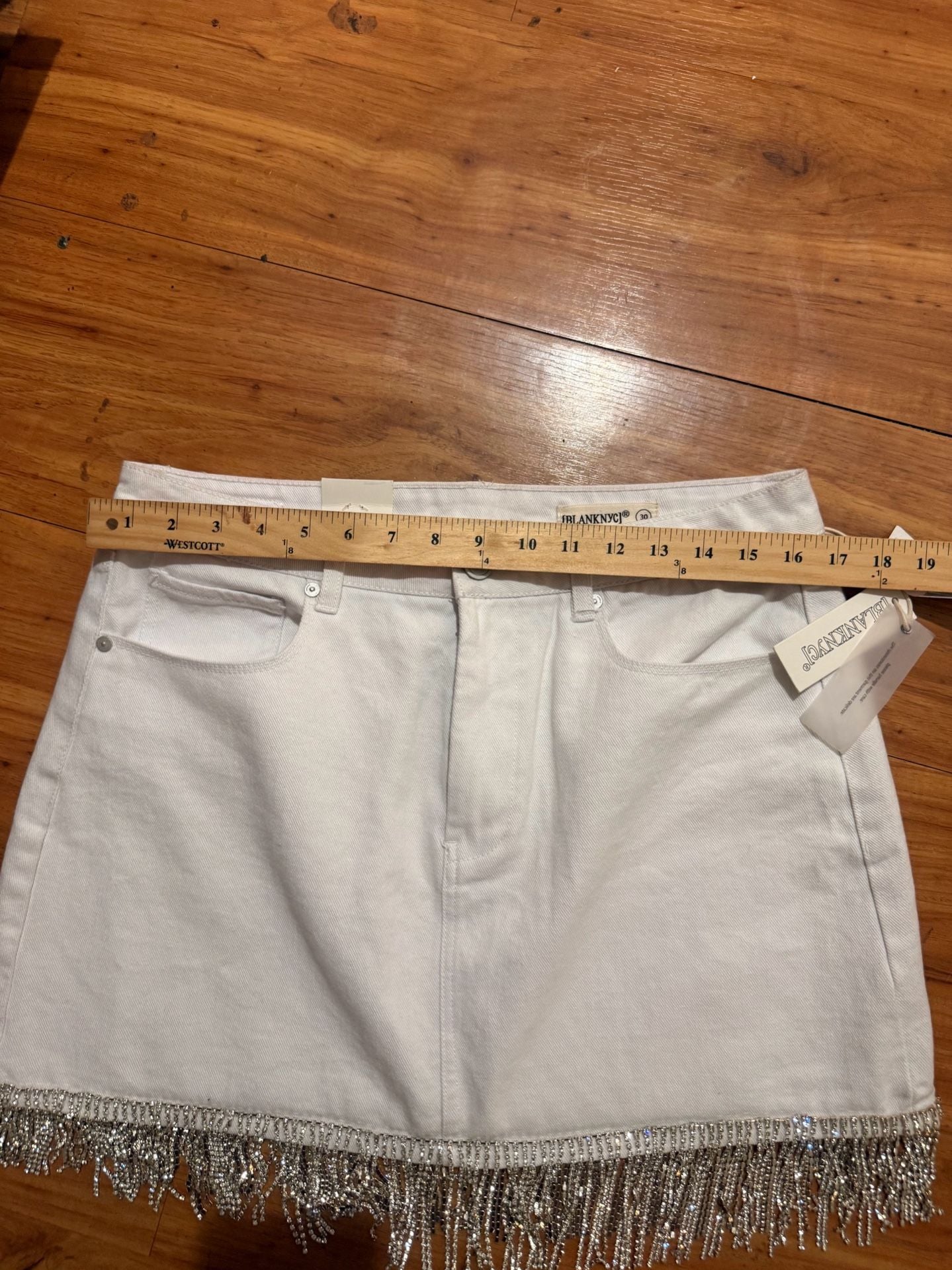 NWT BLANKNYC “Heart and Soul” White Rhinestone Fringe Denim Mini Skirt – Size 30 7