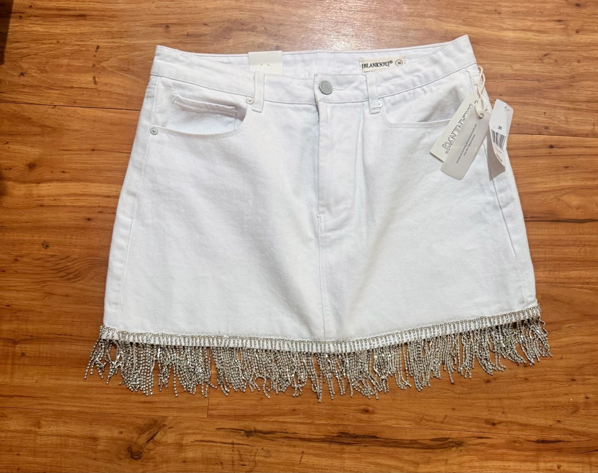 NWT BLANKNYC “Heart and Soul” White Rhinestone Fringe Denim Mini Skirt – Size 30 13
