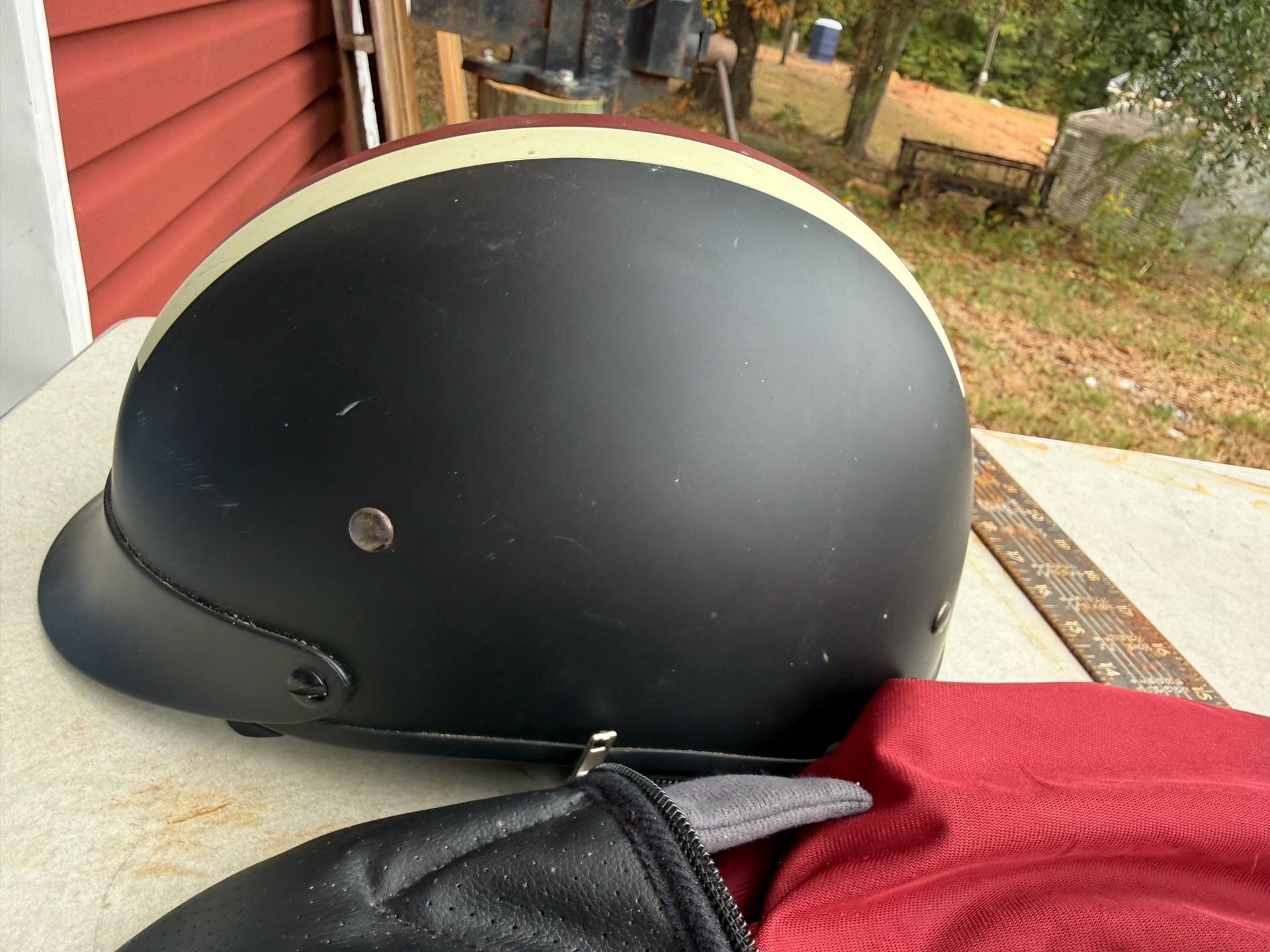 Indian Motorcycle Half Helmet Matte Black with Red Cream Stripes 4