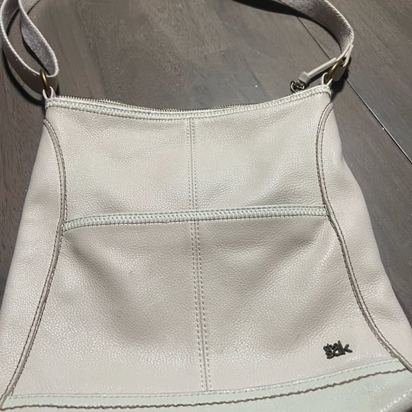 THE SAK~ Off White Leather “IRIS" CROSSBODY SHOULDER BAG PURSE Adjustable Strap!