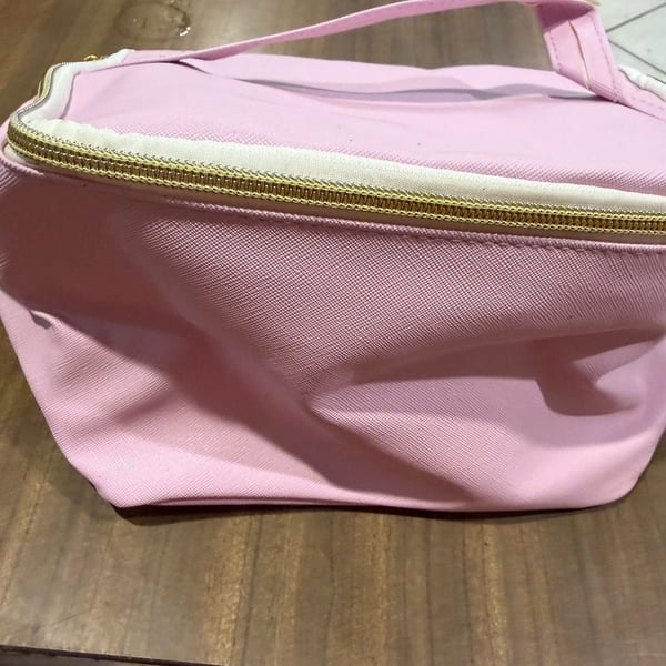 Sassy + Chic Large Zip Makeup Bag Pink Cosmetic Travel Case
