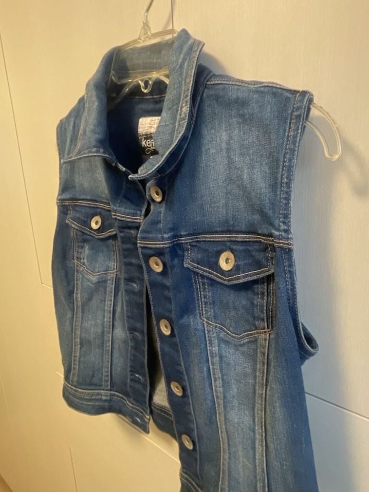 kensie Jeans Denim Vest Size M Blue Wash Distressed Sleeveless 5