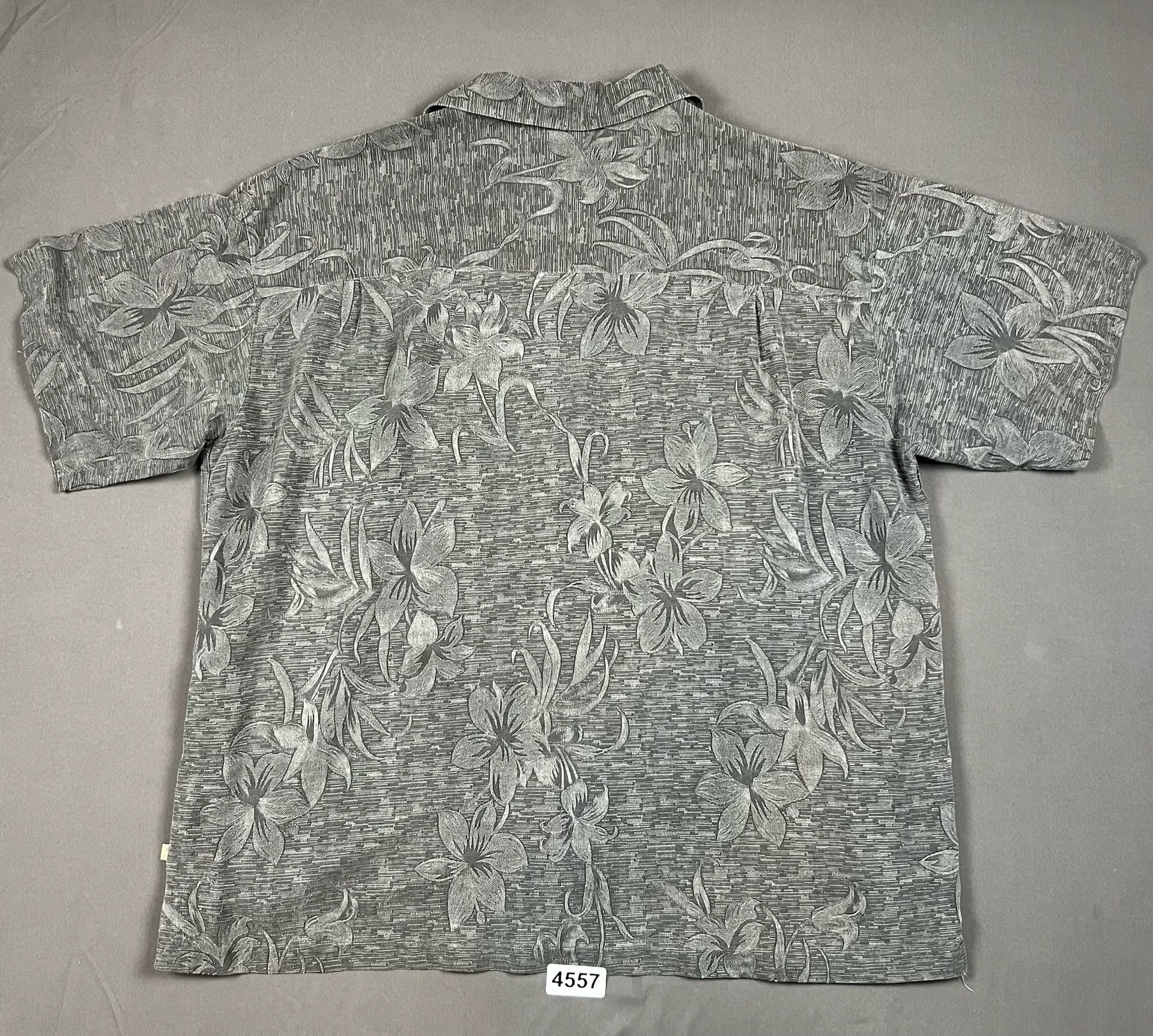 Island Shores Hawaiian Shirt Size XXL Gray Floral Washable Silk 9