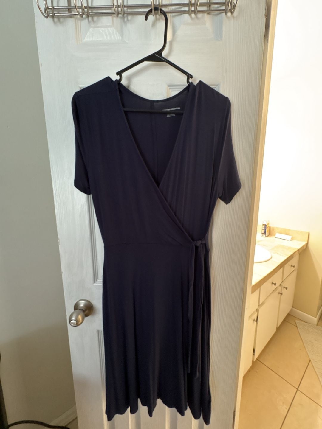 Amazon Essentials Wrap Dress Size S Navy Blue Short Sleeve V-Neck 2