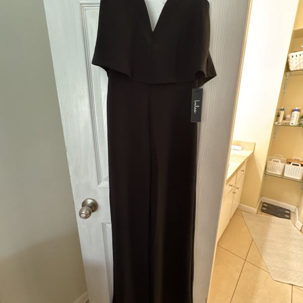 Lulus Jumpsuit Size S Black Strapless V-Notch Overlay Wide Leg