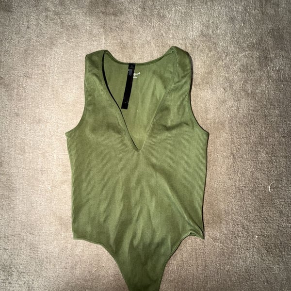 Urban Outfitters Bodysuit Size L Green Ribbed V-Neck Sleeveless