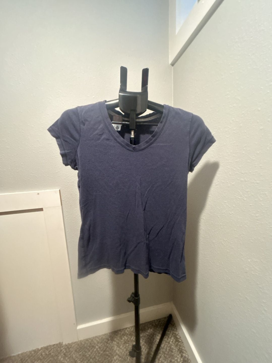 Sonoma Life + Style Everyday Tee Size M Navy Blue V-Neck T-Shirt 2