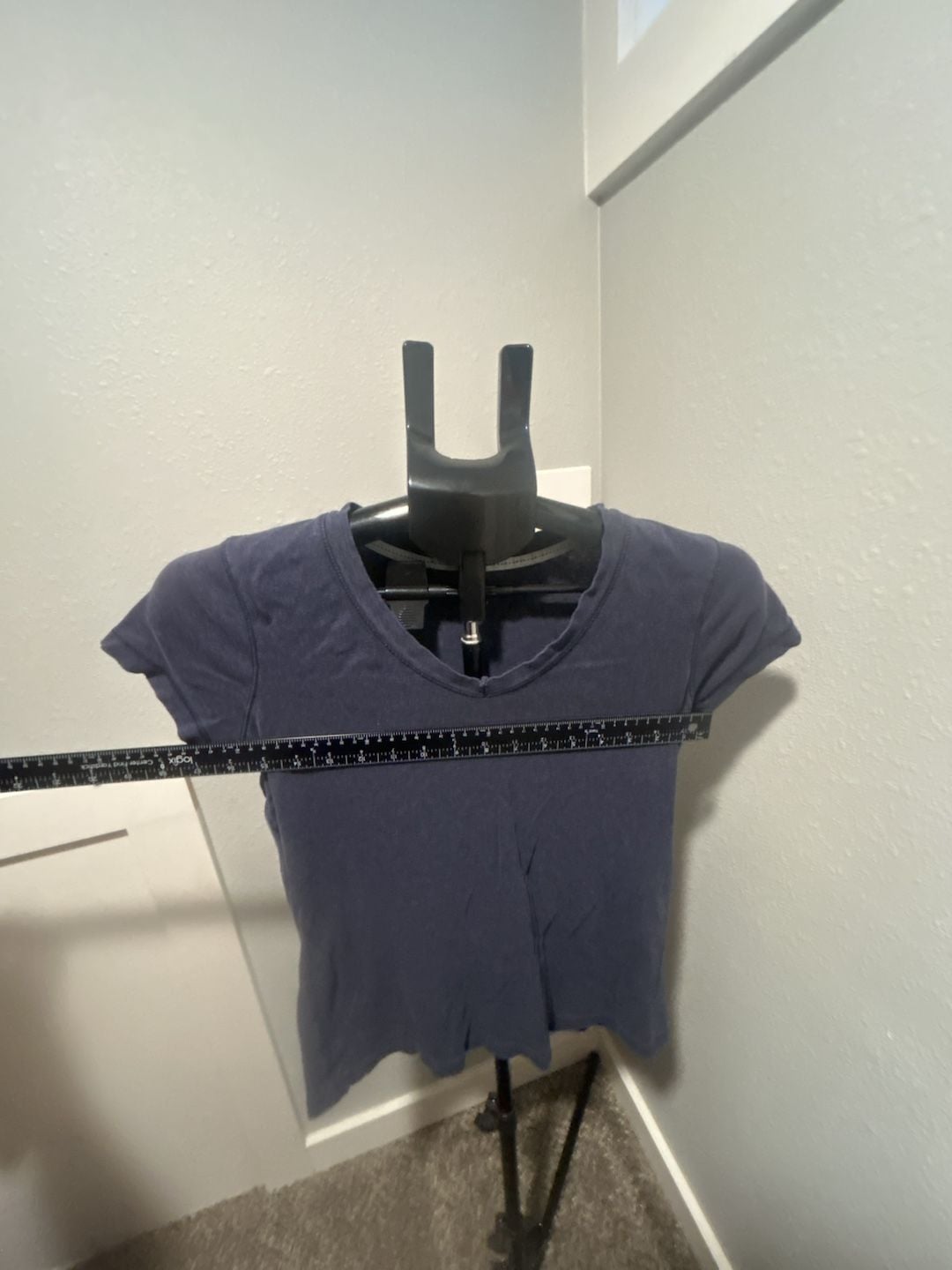 Sonoma Life + Style Everyday Tee Size M Navy Blue V-Neck T-Shirt 3