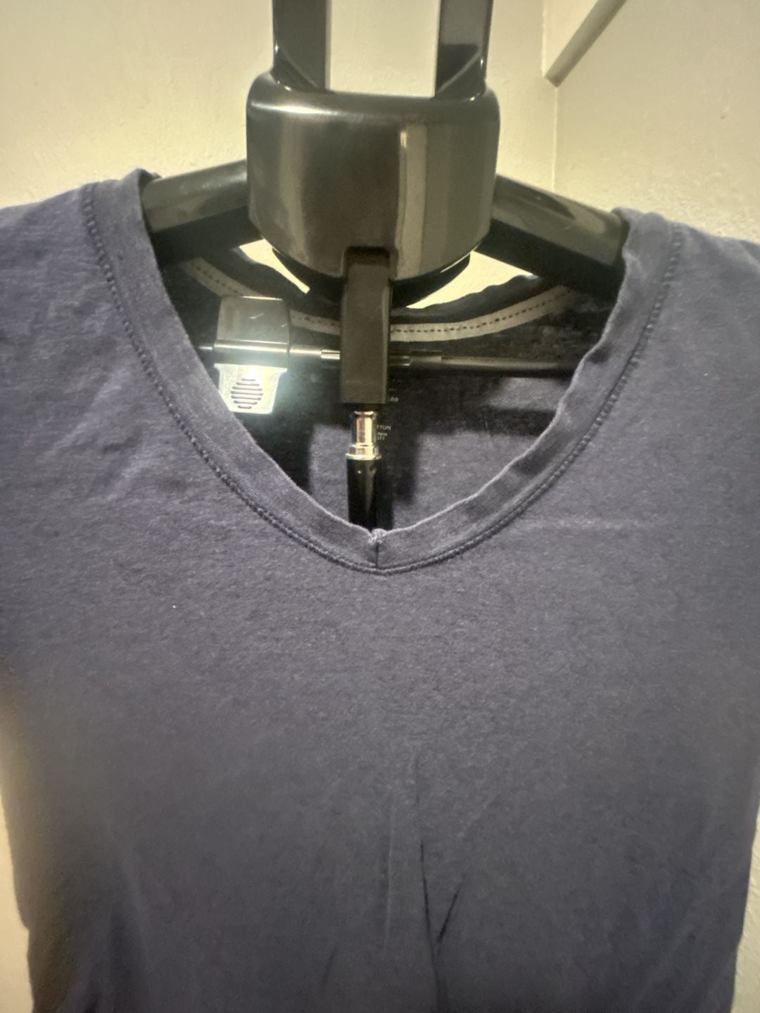 Sonoma Life + Style Everyday Tee Size M Navy Blue V-Neck T-Shirt 4