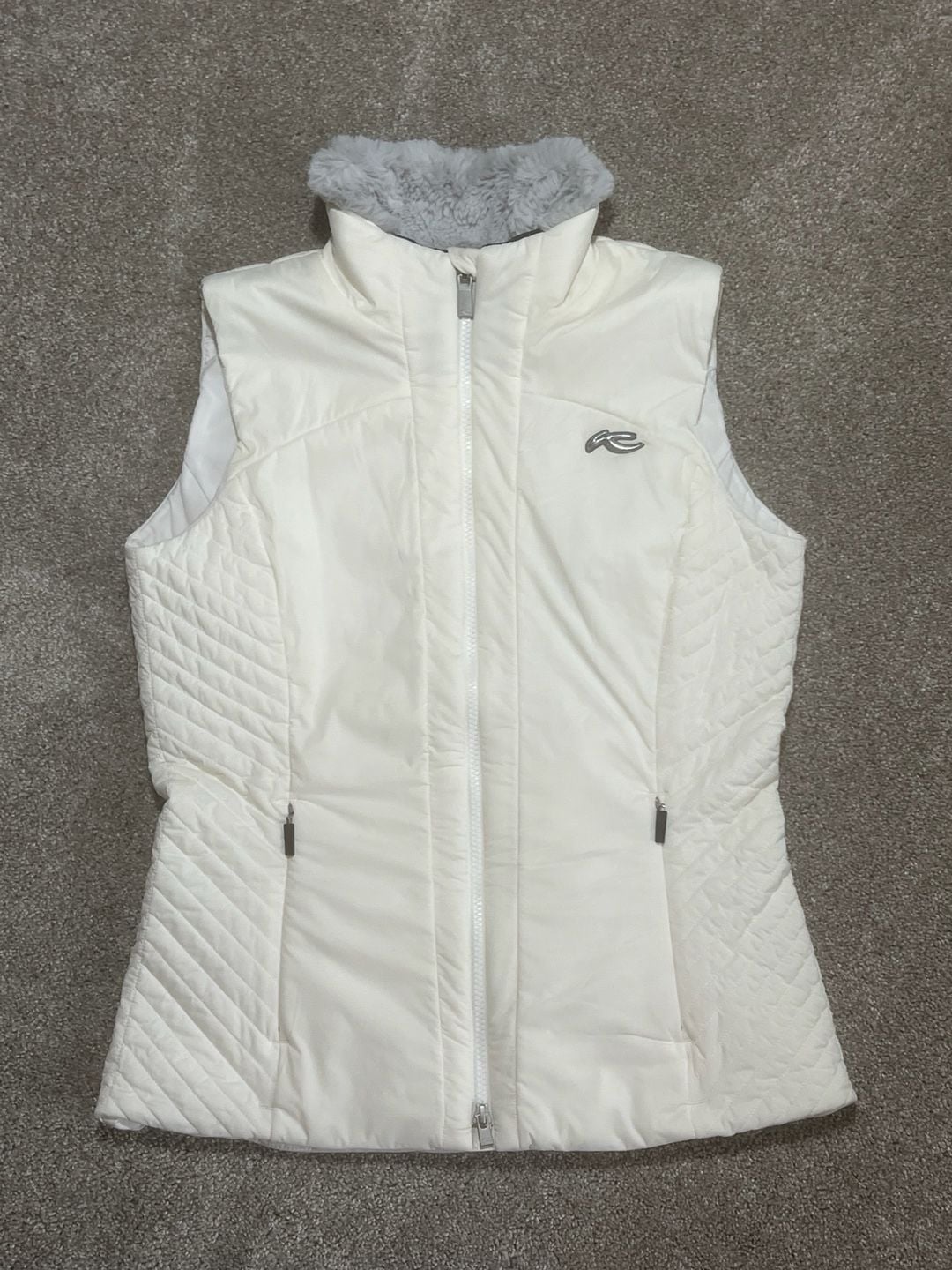 KJUS Macuna Vest Size 38/M White Quilted Insulated Faux Fur Collar 2