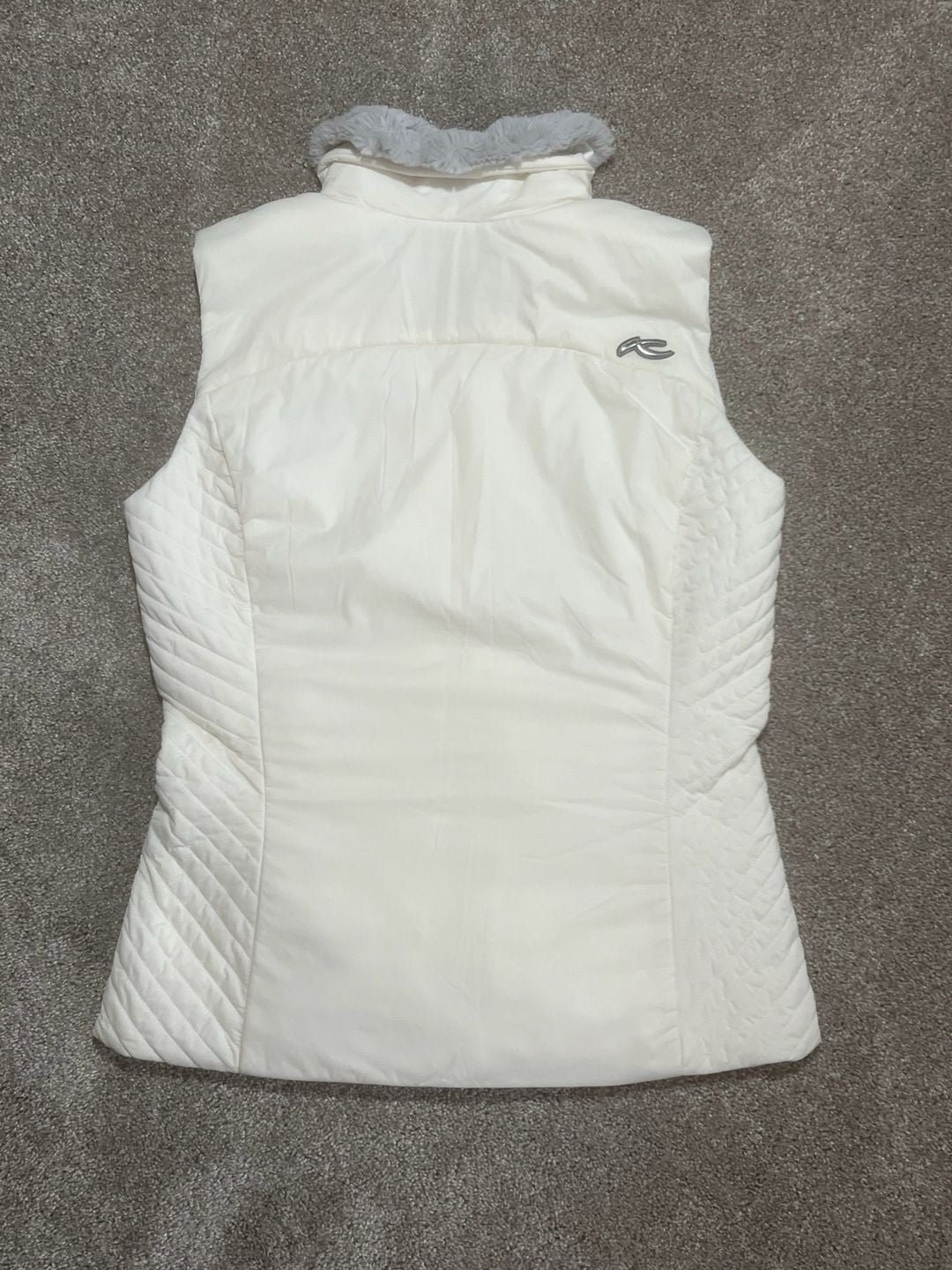 KJUS Macuna Vest Size 38/M White Quilted Insulated Faux Fur Collar 3