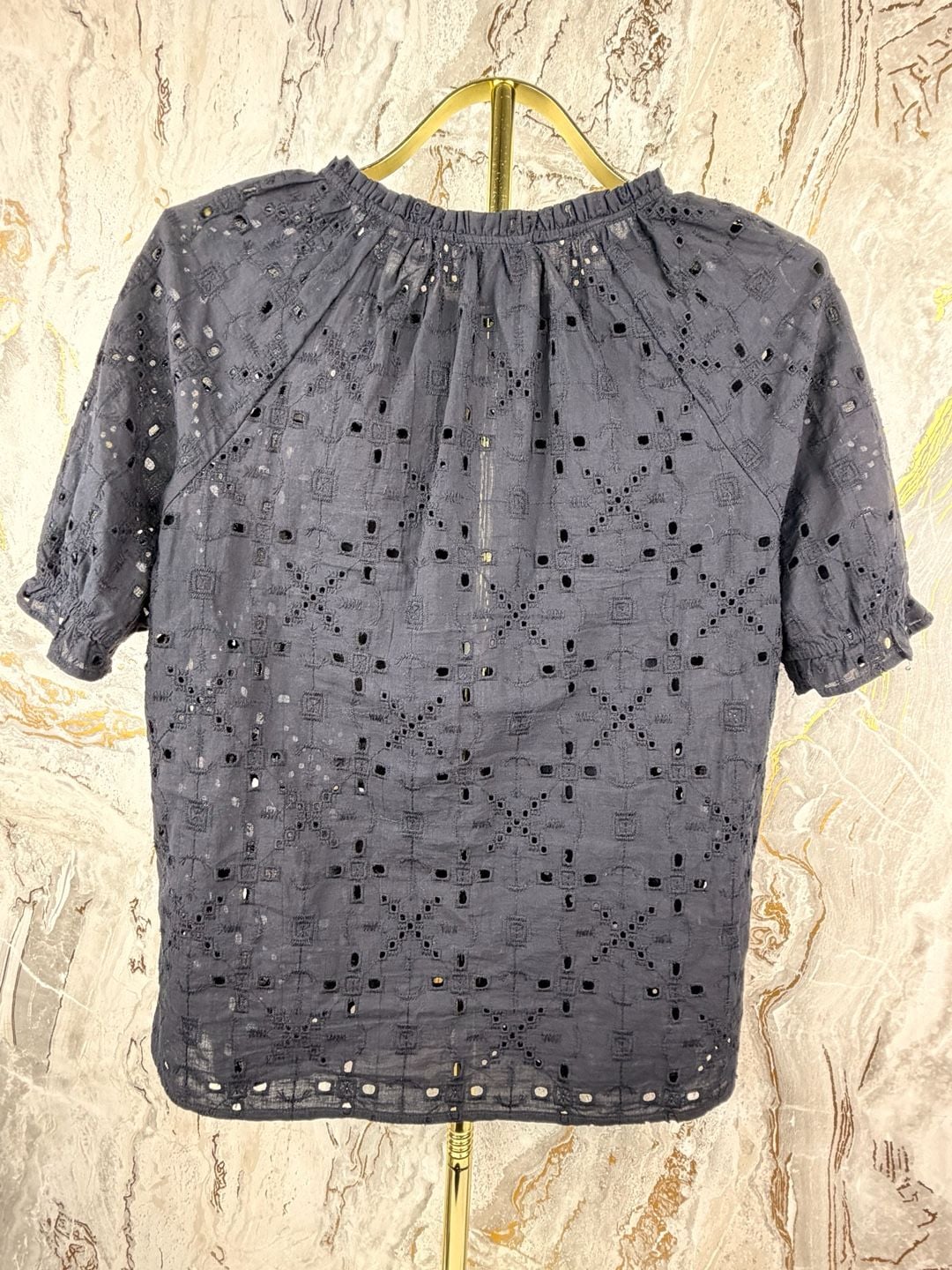 Elie Tahari Eyelet Blouse Size L Black Cotton Viscose Short Sleeve 8