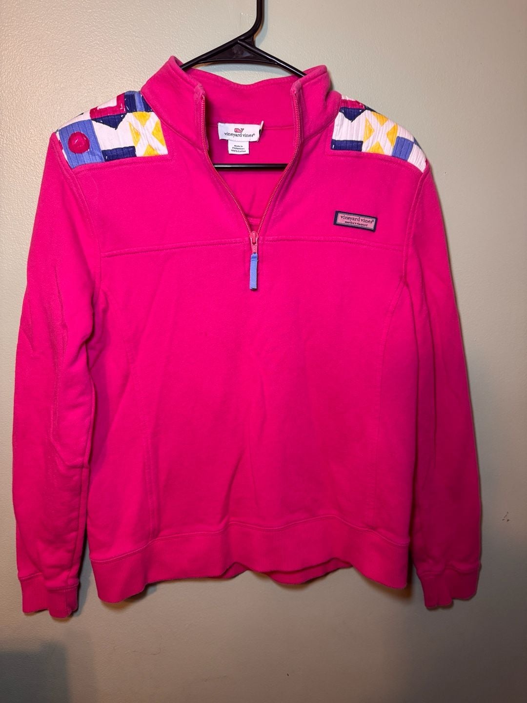 Vineyard Vines 1/4 Zip Pullover Size M Pink Nautical Flag Shoulders 2