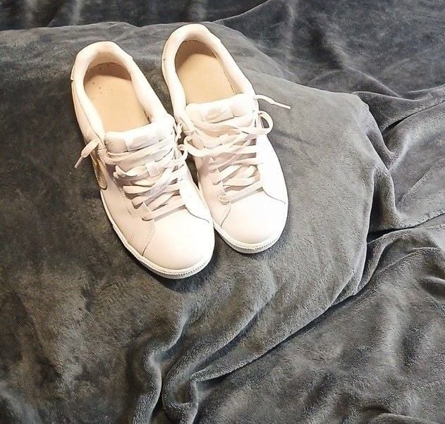 Nike Court Royale 2 Size 10 Light Pink Sneakers 4