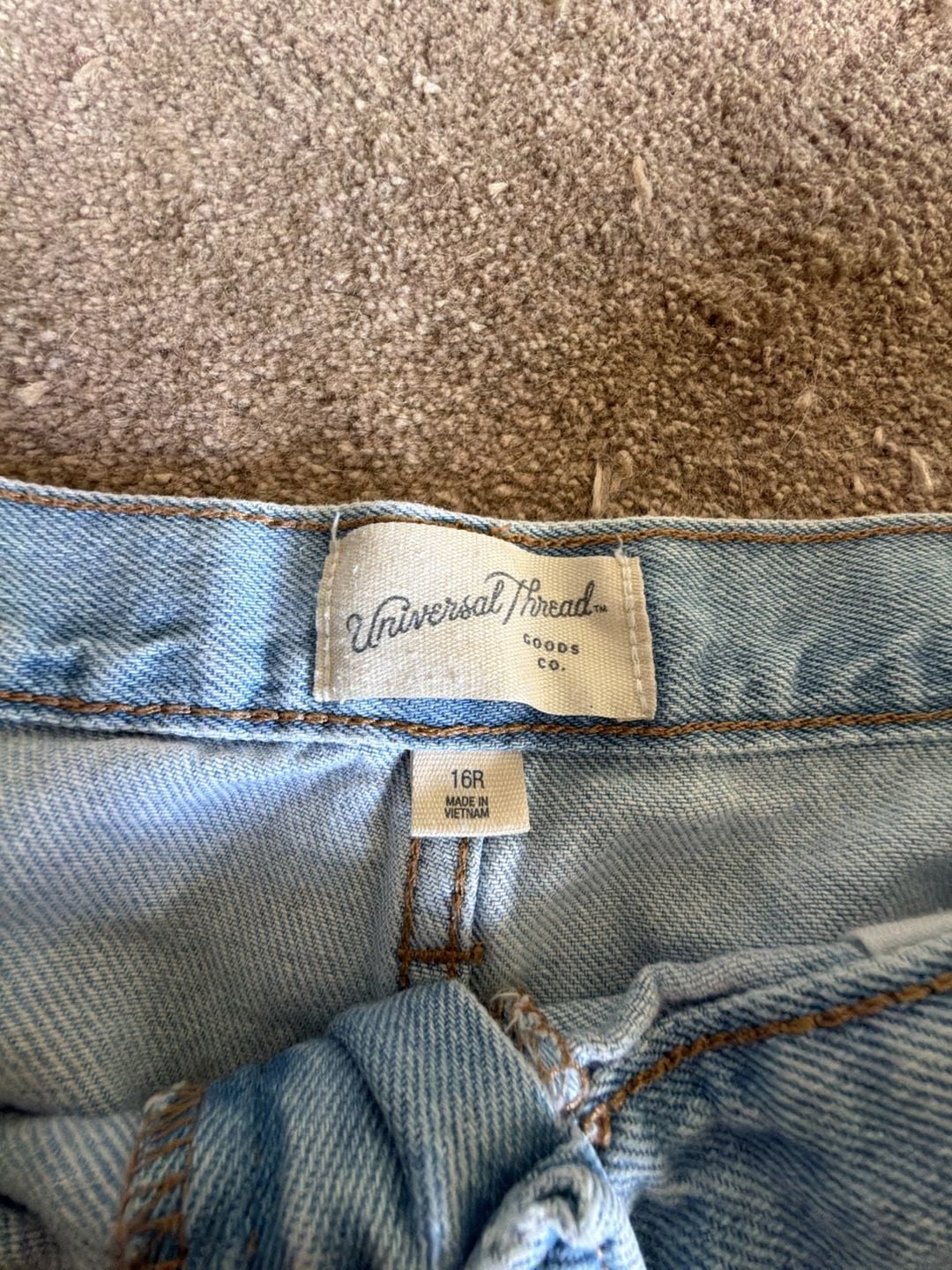 Universal Thread Cargo Jeans Size 16R Light Wash Denim Wide Leg 3