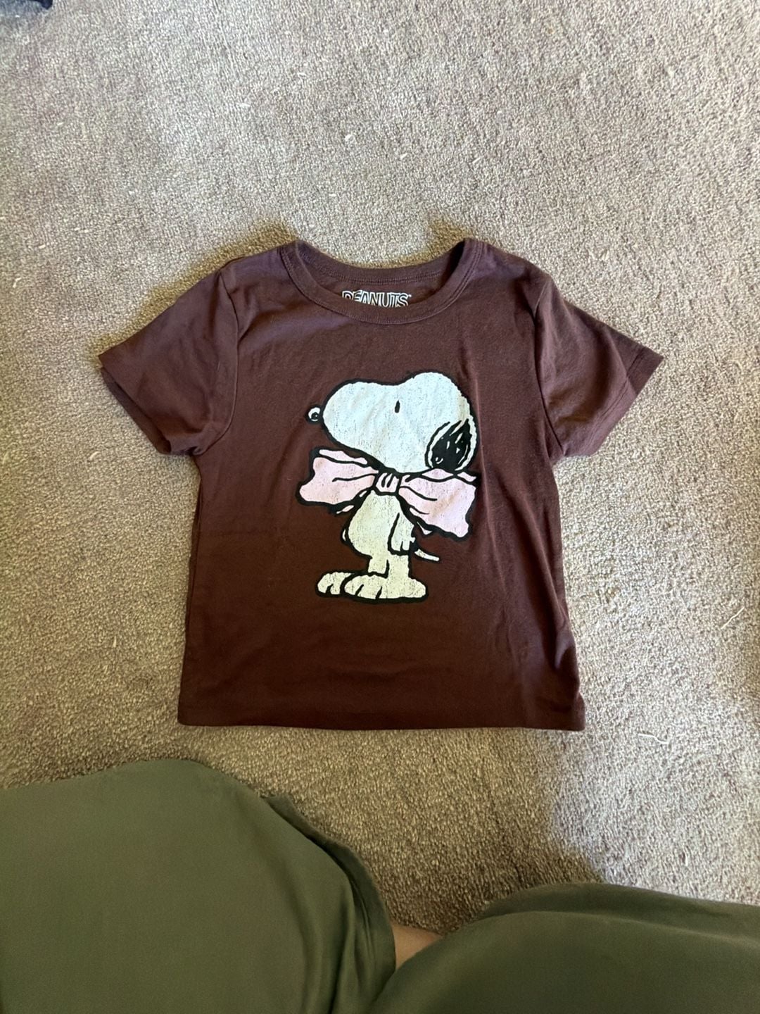 Peanuts Snoopy Graphic T-Shirt Size L Brown Bow 2