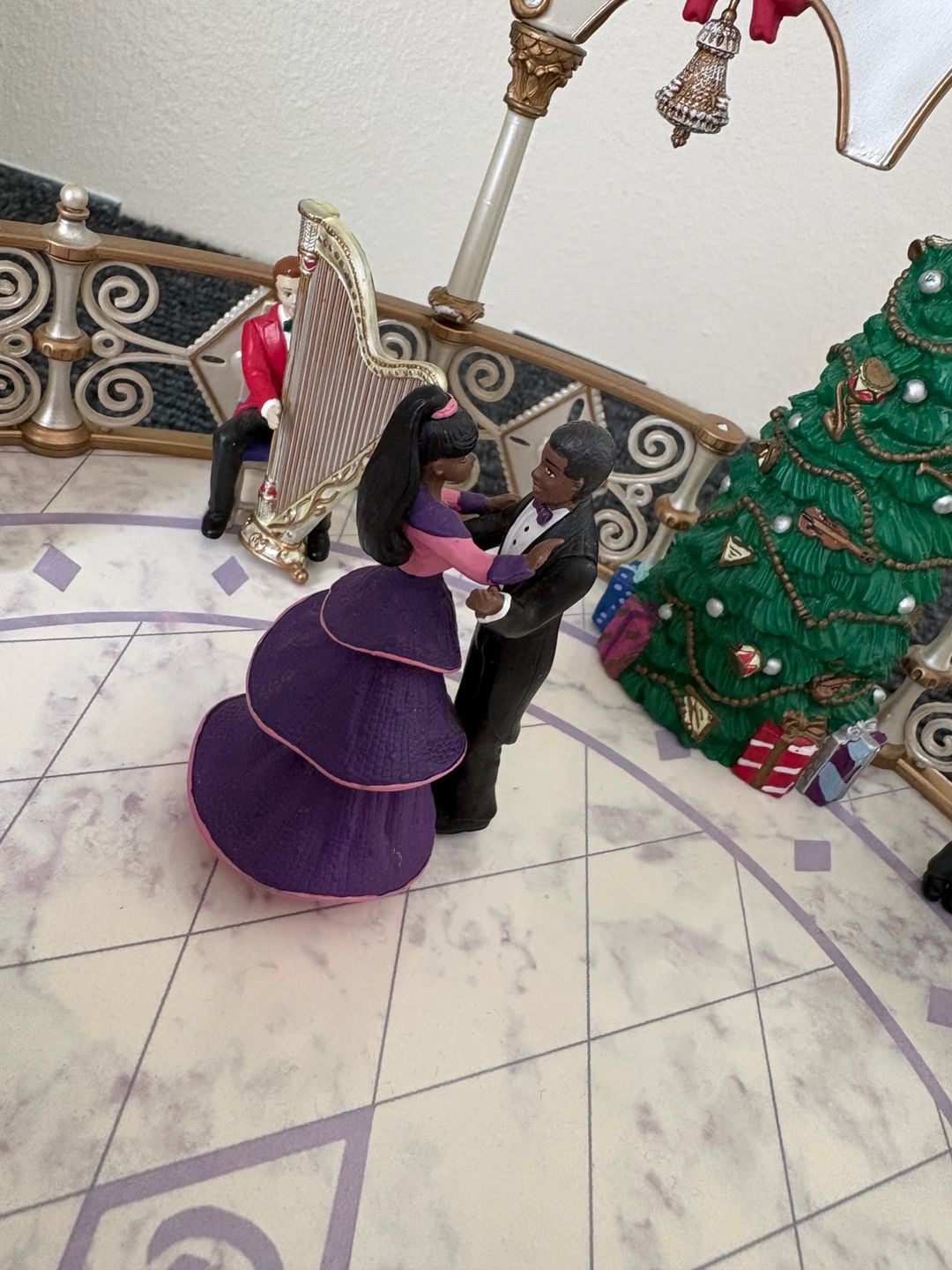 Barbie Holiday Dance Musical 1997 Mr. Christmas Stage Works 9