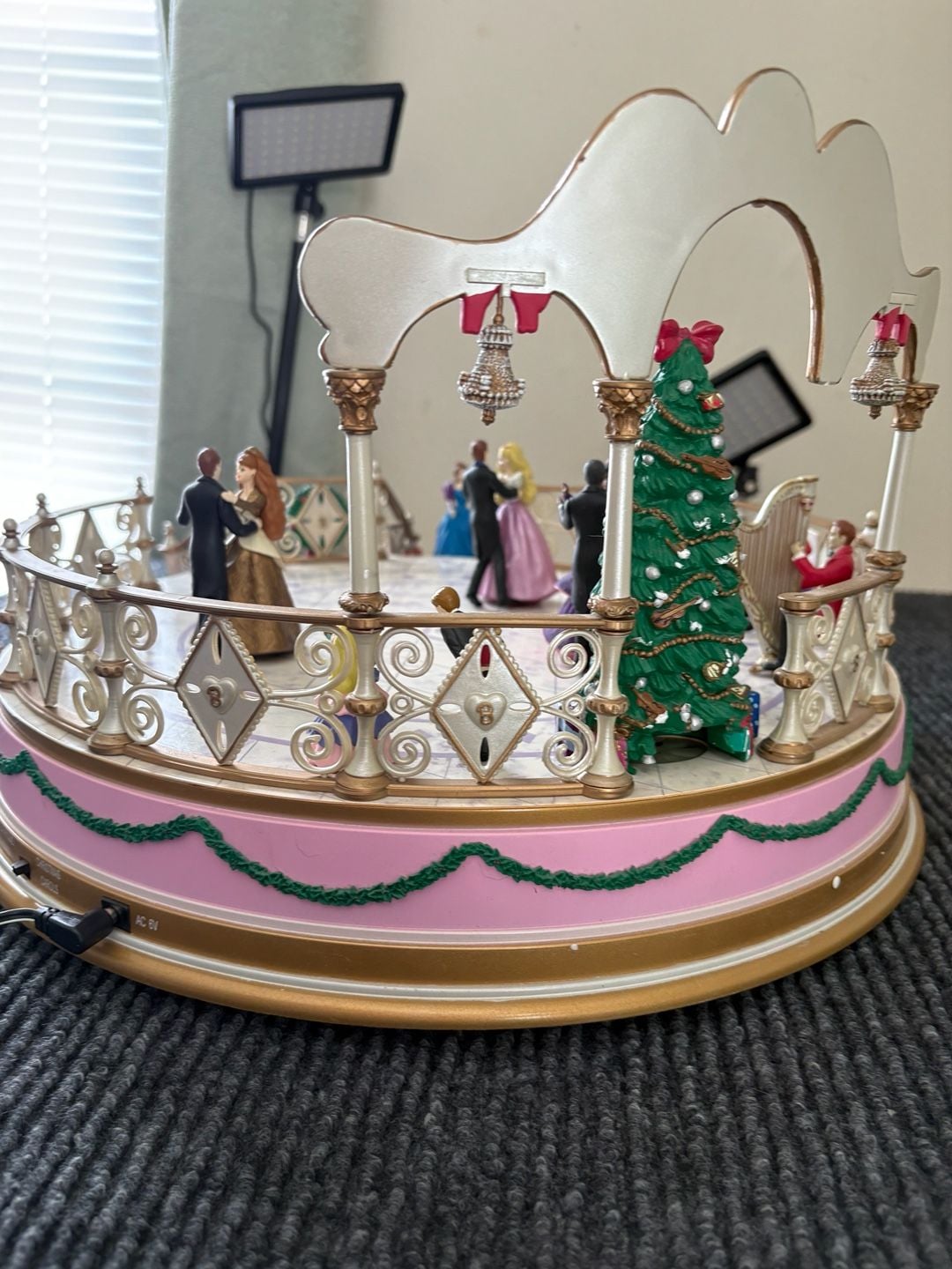 Barbie Holiday Dance Musical 1997 Mr. Christmas Stage Works 15