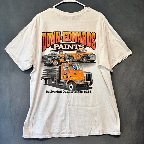 Gildan Dunn-Edwards Paints Truck Graphic T-Shirt XL White Back Hit