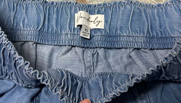 Product thumbnail 3
