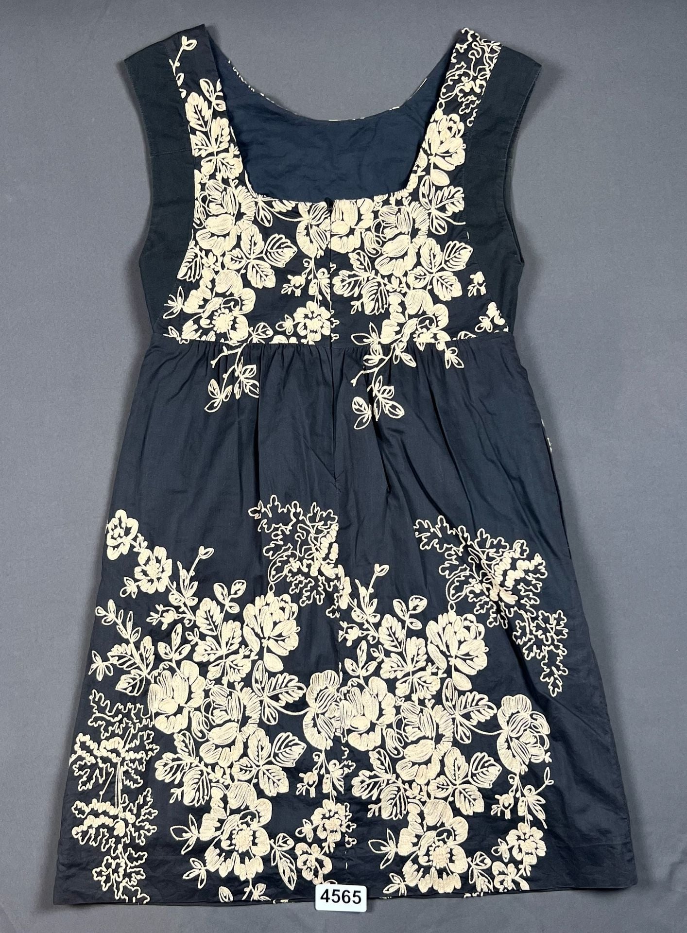 J.Crew Mirabel Floral Embroidered Dress Size 4 Gray Cotton 8