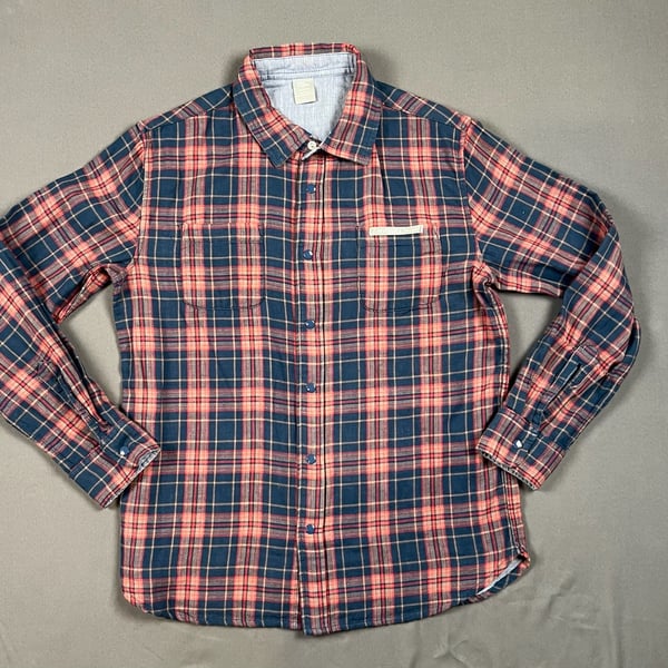rumi + ryder Plaid Reversible Shirt Size L Red Blue Long Sleeve Button Up