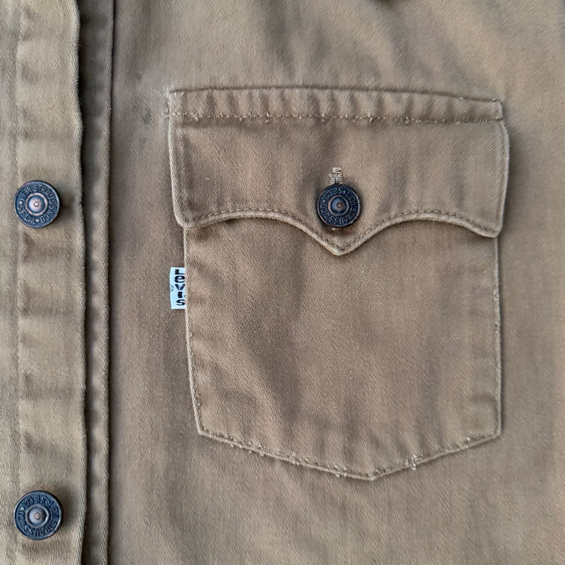 Vintage 70's Levis Two Pocket White Tab Western Barn Style Basic Button Up Shirt 7