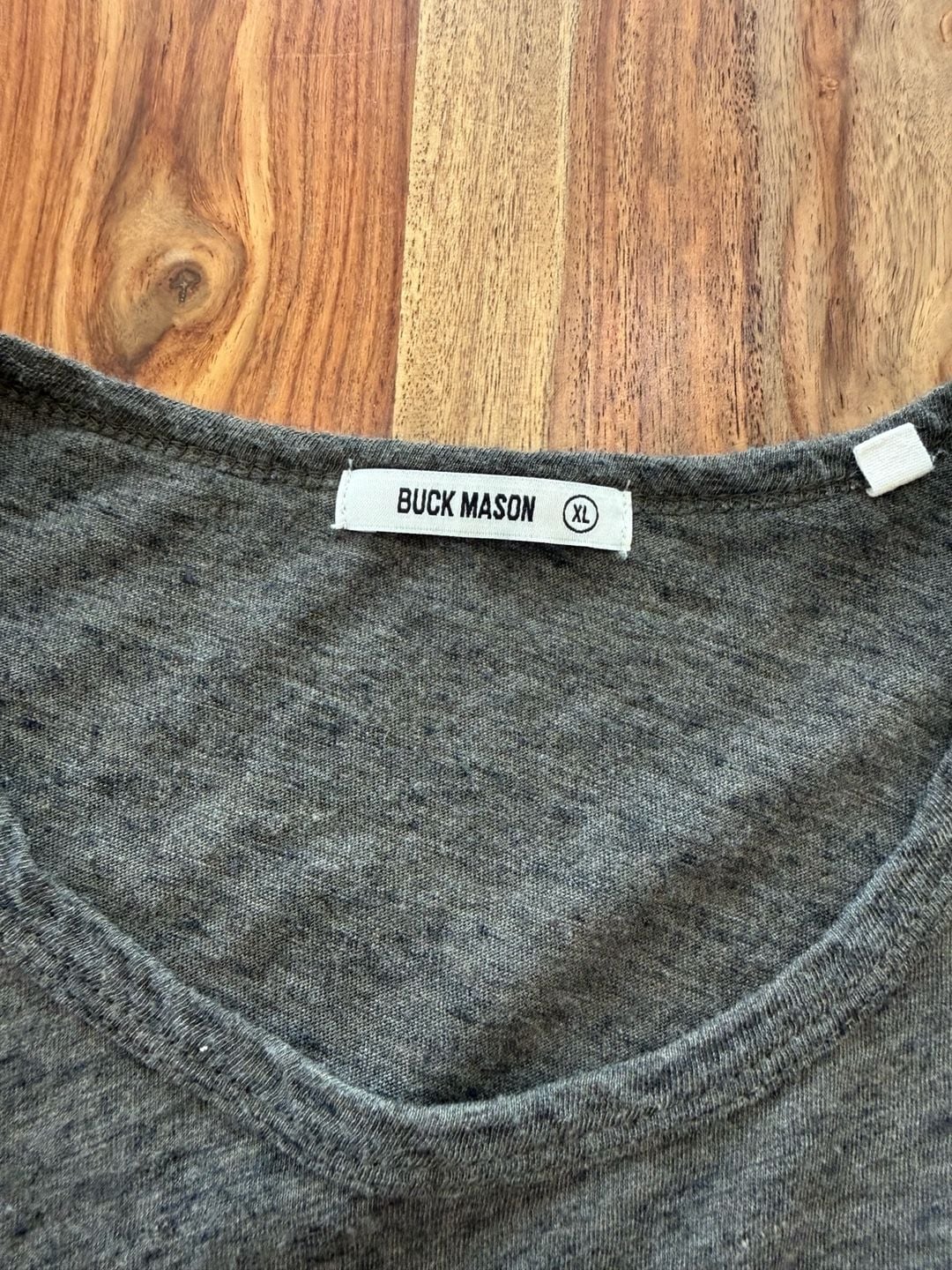 Buck Mason Long Sleeve Curved Hem T-Shirt Size XL Gray/Green 2