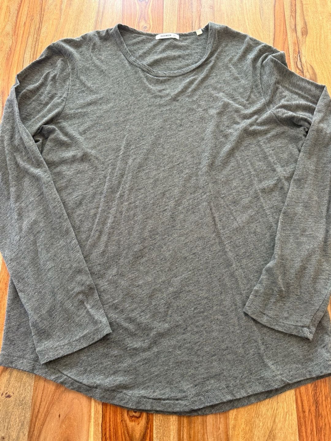 Buck Mason Long Sleeve Curved Hem T-Shirt Size XL Gray/Green 3