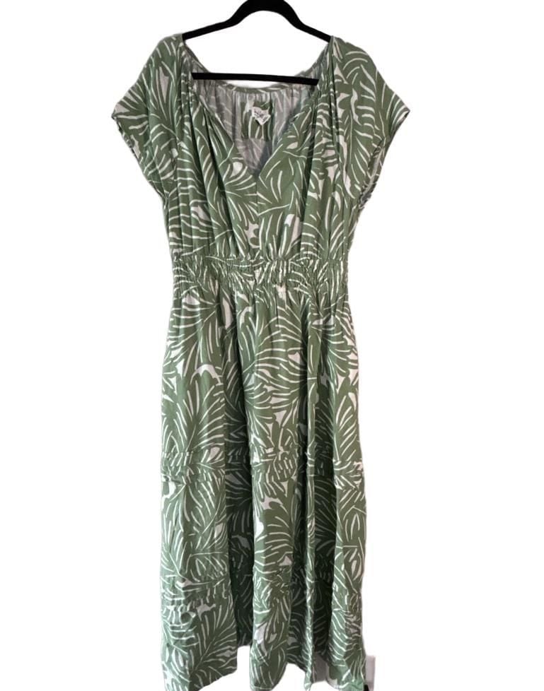 Nicole Miller New York Midi Dress Size L Green Leaf Print Smocked 3