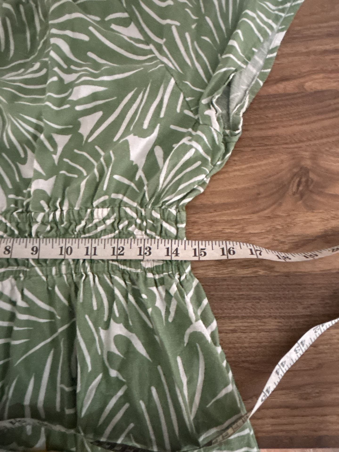 Nicole Miller New York Midi Dress Size L Green Leaf Print Smocked 10