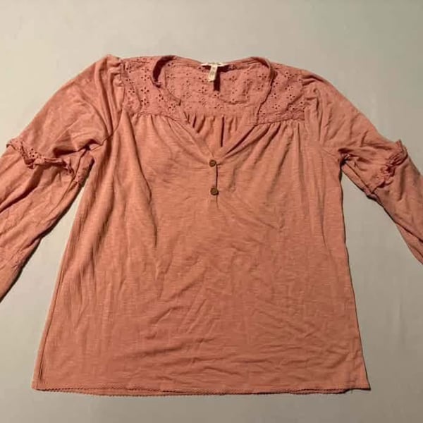 Matilda Jane Women’s Pink Eyelet Peasant Blouse Size Medium 