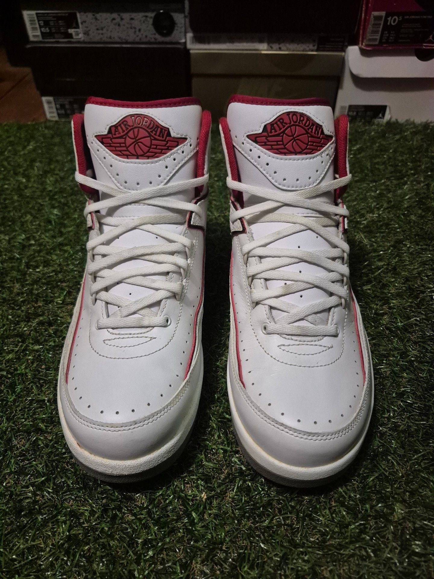 Nike Air Jordan 2 Retro Chicago Home White Red 4