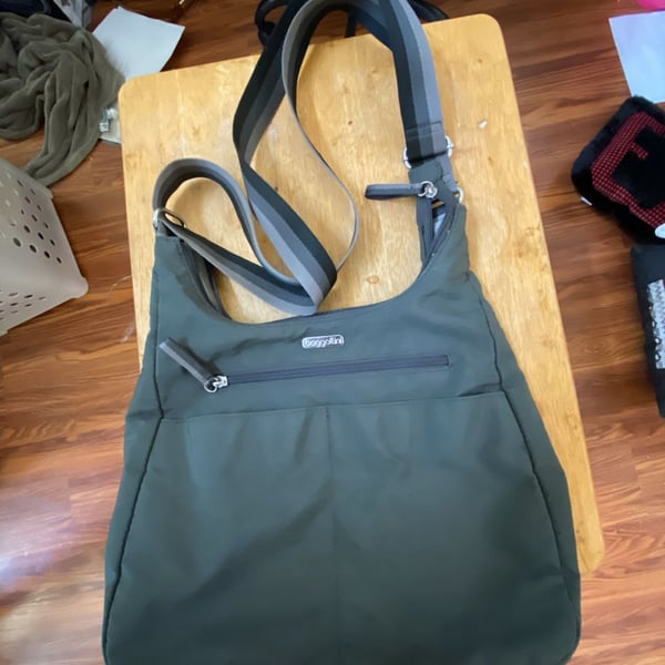 Baggallini On Track Crossbody Bag Green Nylon