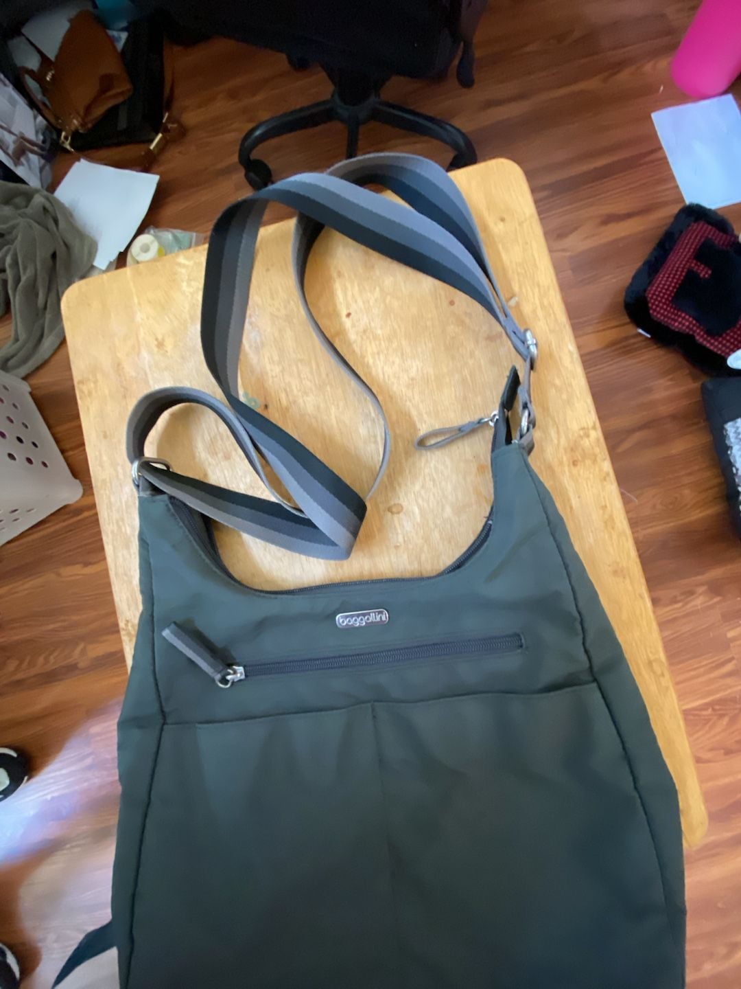 Baggallini On Track Crossbody Bag Green Nylon 4