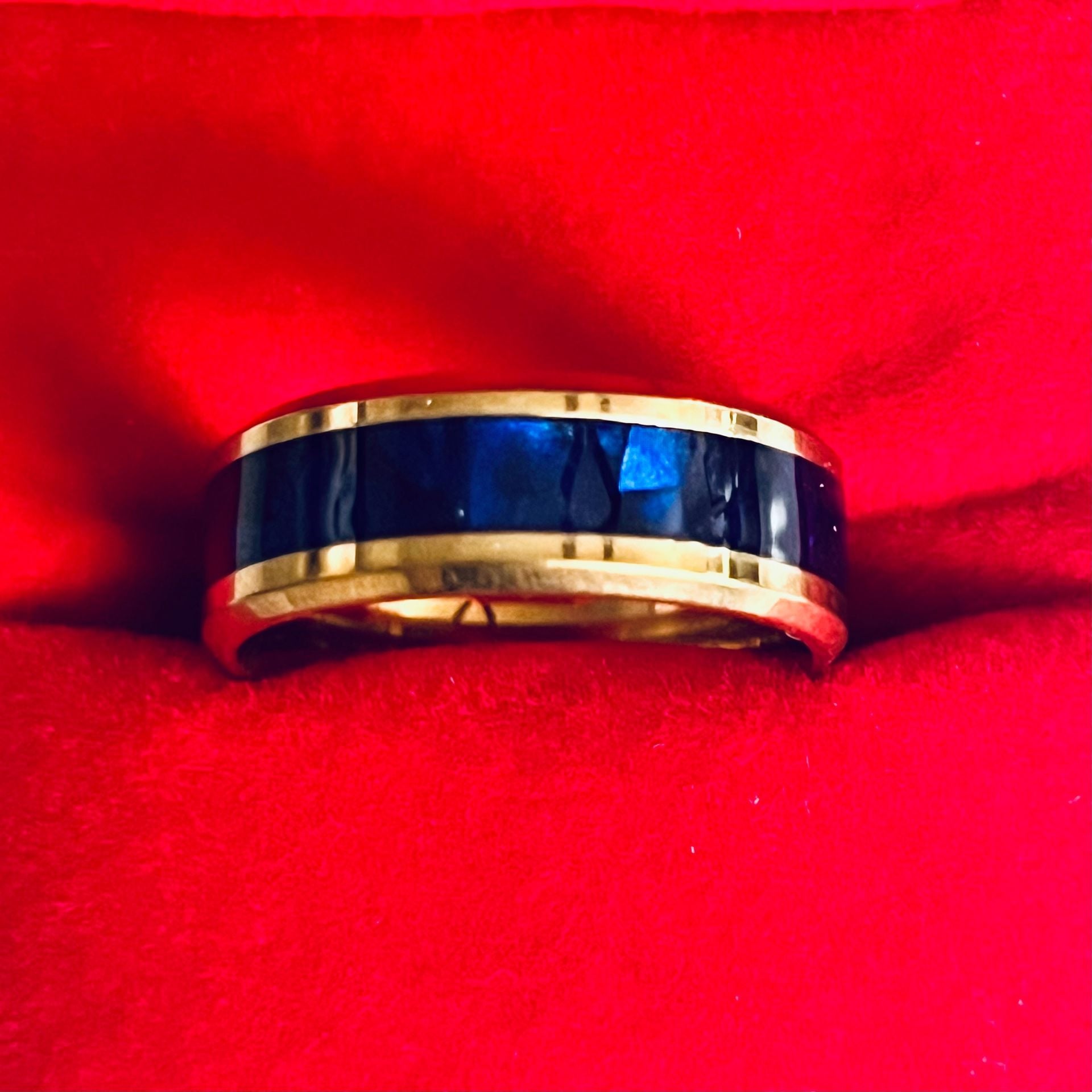 Stauer Gold and Blue Lapis Lazuli Tungsten 8mm Ring Size 10 4