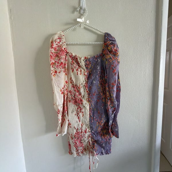 O.Vianca Floral Ruched Bodycon Dress Size L Purple Cream