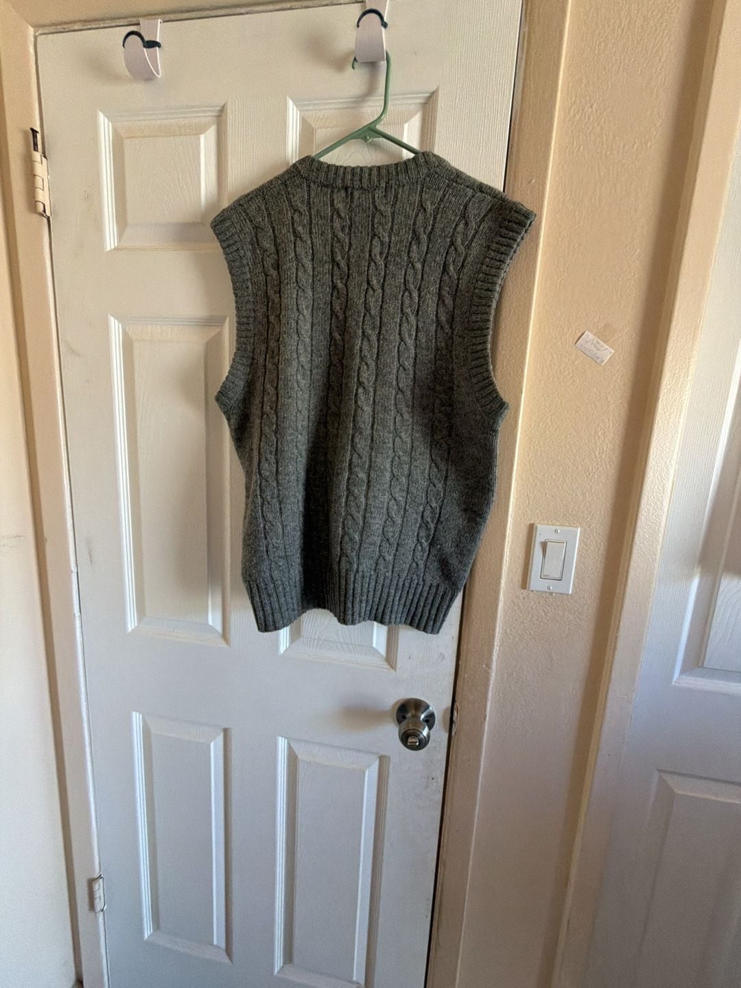 Vintage 100% Wool Westchester Classics Sweater Vest Gray Cable Knit SOU1439-N 8
