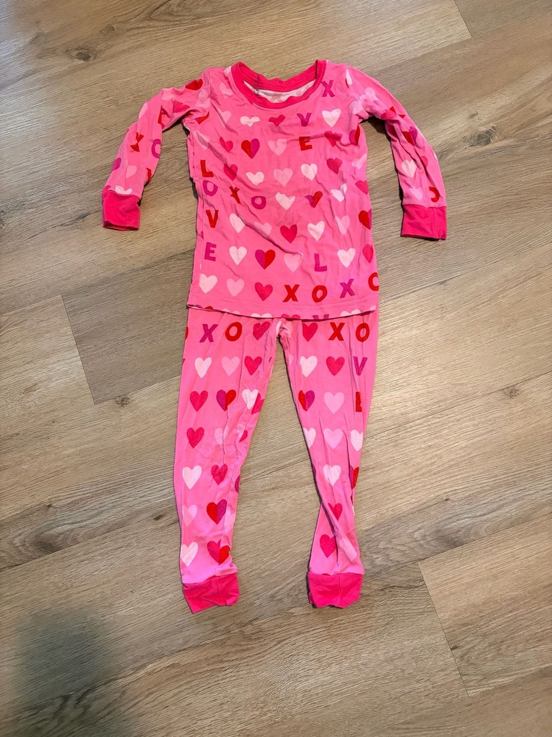 Little Sleepies 2-Piece Pajama Set Size 12-18 Months Pink Love Heart XOXO 1