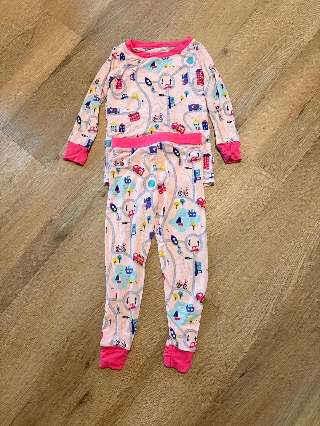 Little Sleepies 2-Piece Pajama Set Size 18-24 Months Pink Road Trip Cars 1